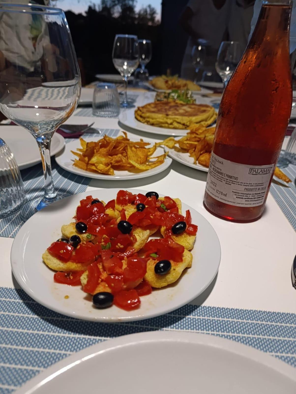 Tenuta Valle Dell Idro Otranto Con Piscina Casamassella Exterior foto